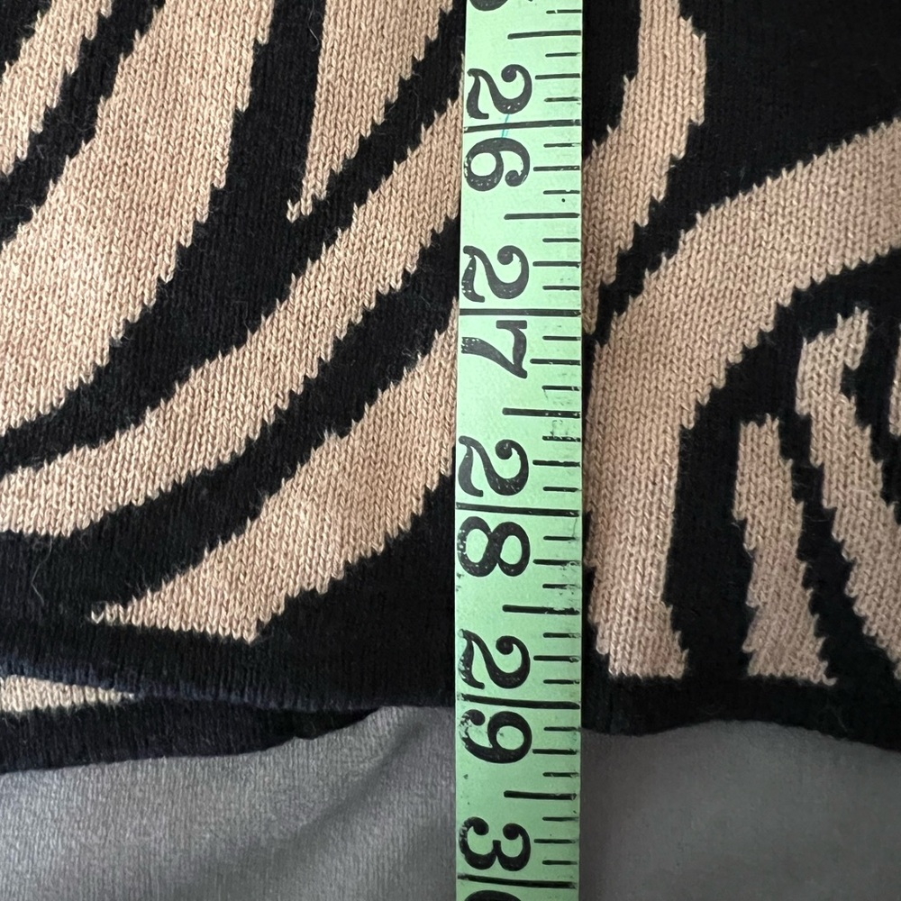 Chico's Black and Cream Rose Pattern Cardigan - Picture 7 of 8